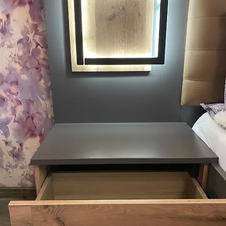Apartament Aprtment *